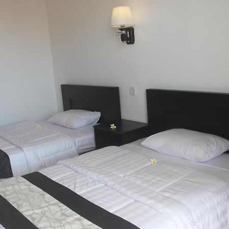 Silvy Guesthouse Canggu Buitenkant foto
